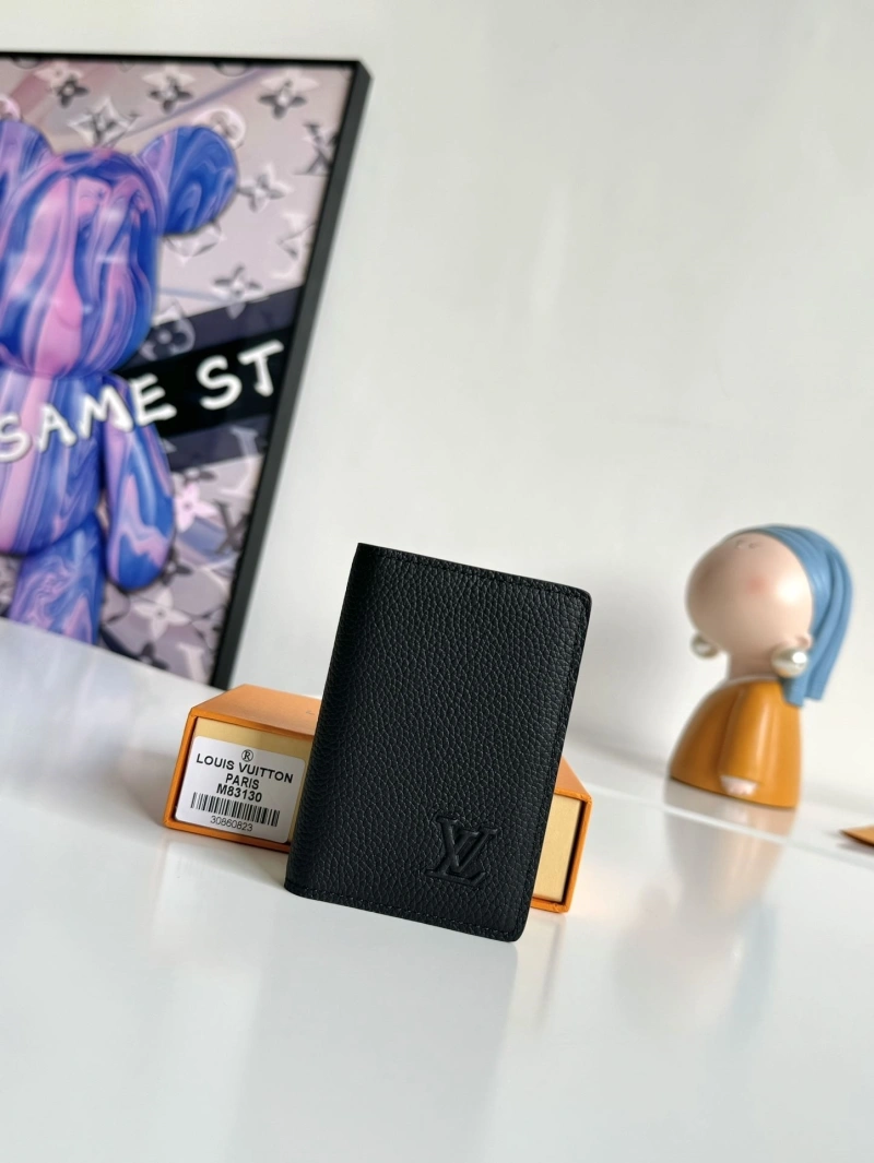LV Wallets 4178H-0127