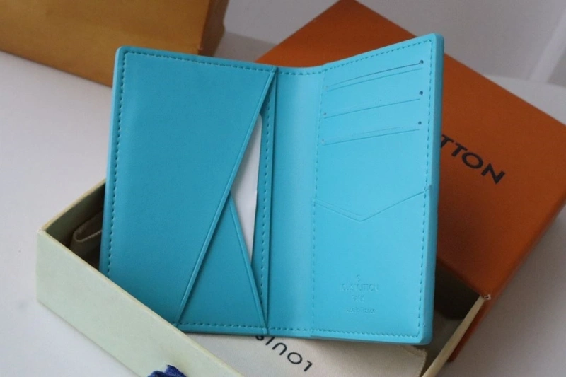 LV Wallets 4178H-0166