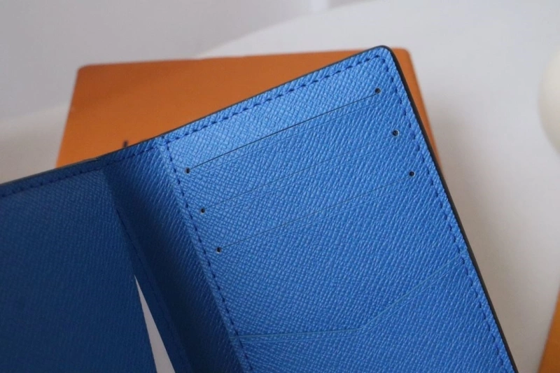 LV Wallets 4178H-0169