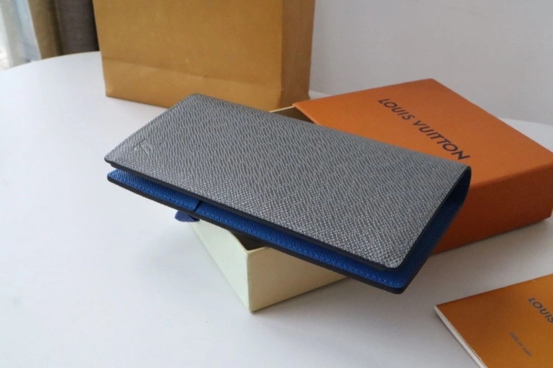 LV Wallets 4178H-0171