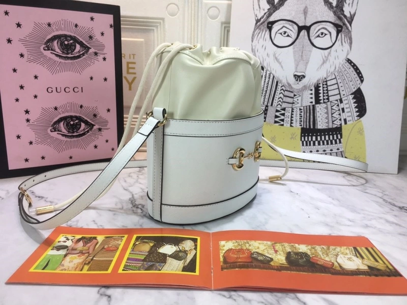 Gvc*1 bucket bags 4186-0483