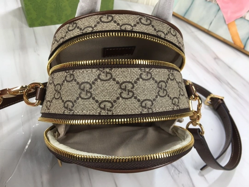 Gvc*1 backpacks 4189a-0243
