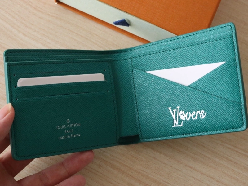 LV Wallets 4192A-0020