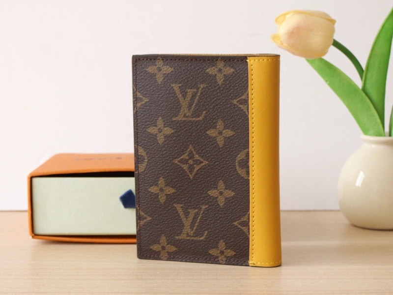 LV Wallets 4192A-0040