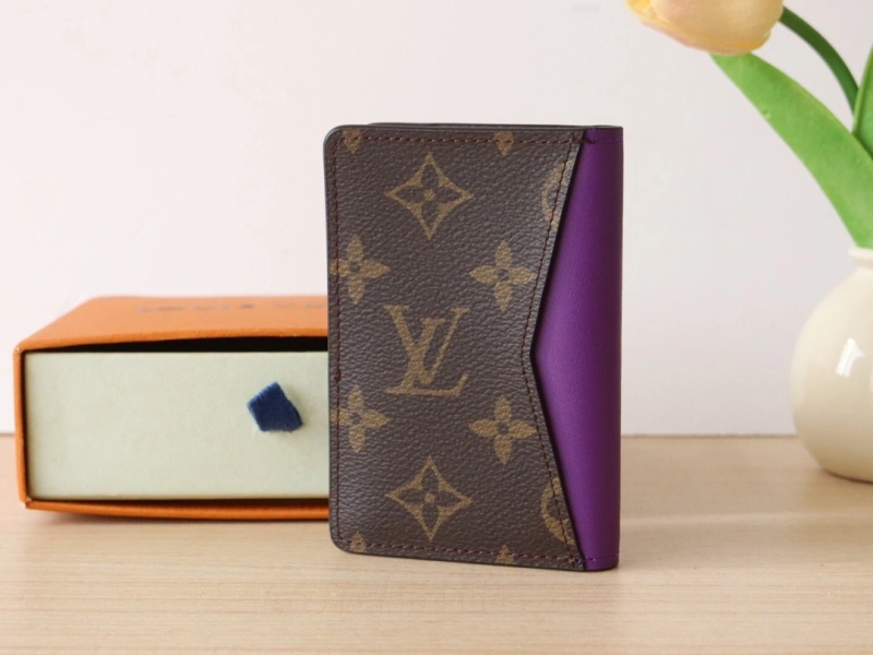 LV Wallets 4192A-0042