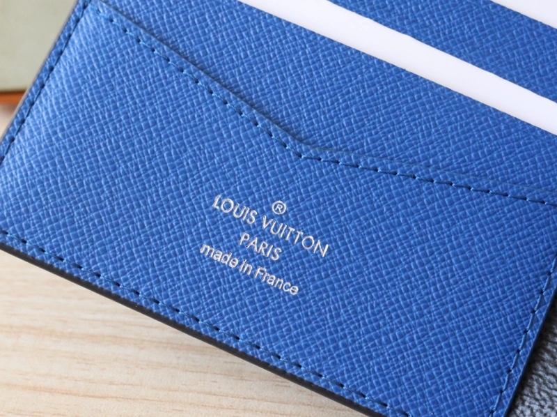 LV Wallets 4192A-0092