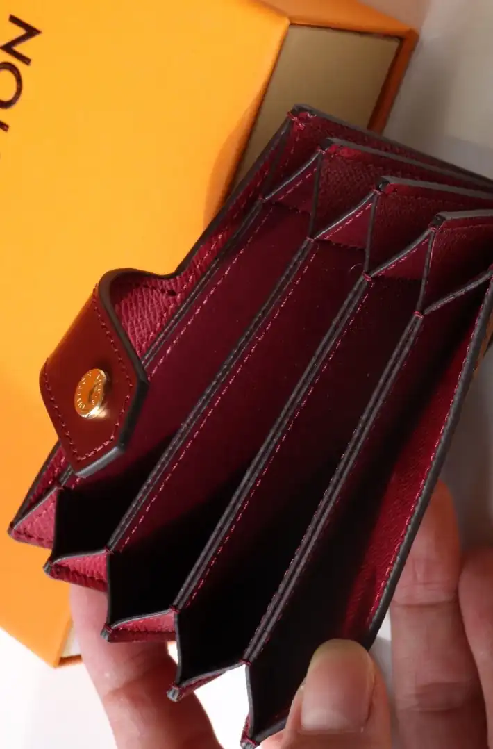 LV Wallets 4192F-0057