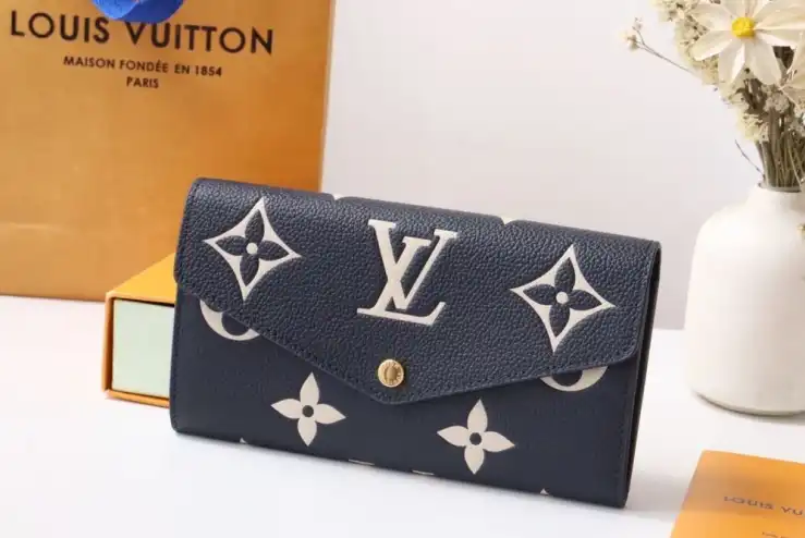 LV Wallets 4192F-0203