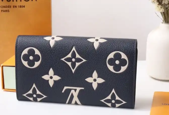 LV Wallets 4192F-0203