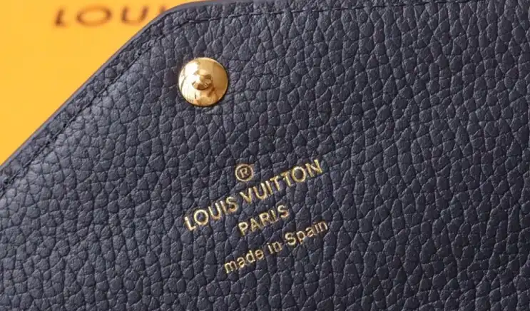 LV Wallets 4192F-0203