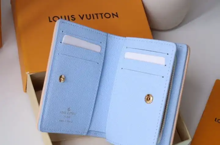 LV Wallets 4192F-0220
