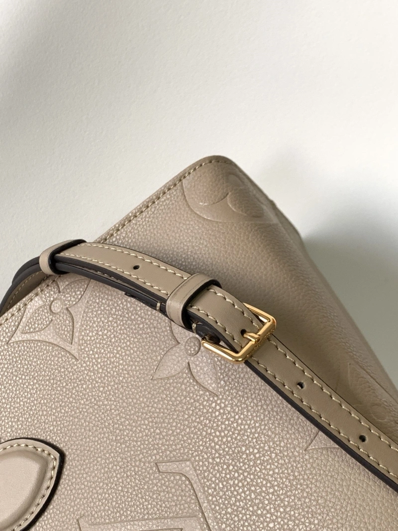 LV Shopping Bags 4194A-0092