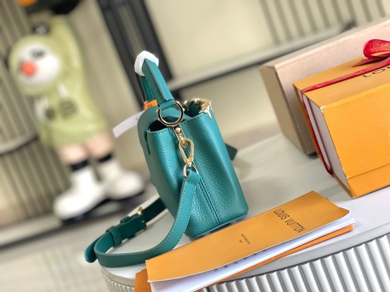 LV Capucines Bags 4194A-0324
