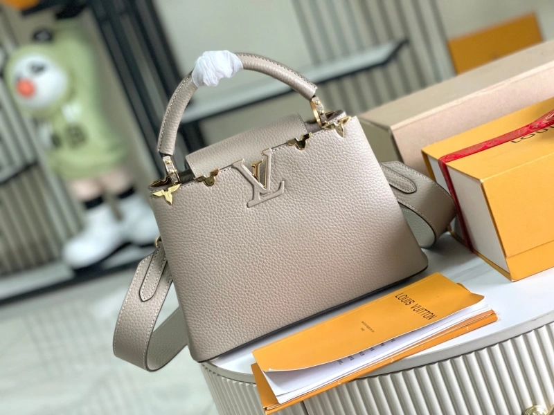 LV Capucines Bags 4194A-0327
