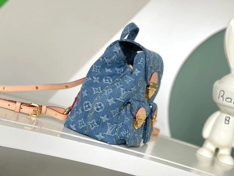 LV Backpacks 4194A-0620