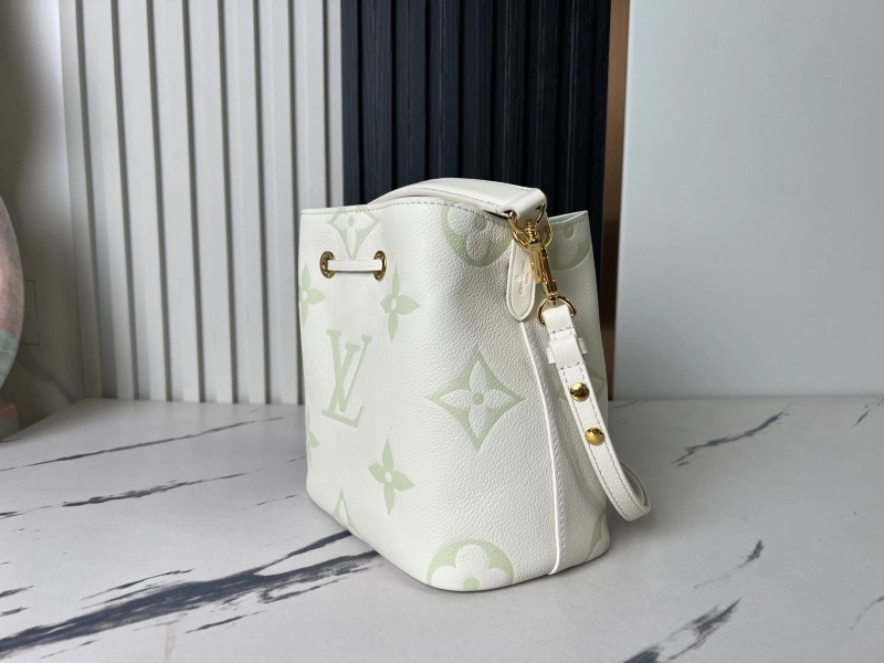 LV Bucket Bags 4194A-0631