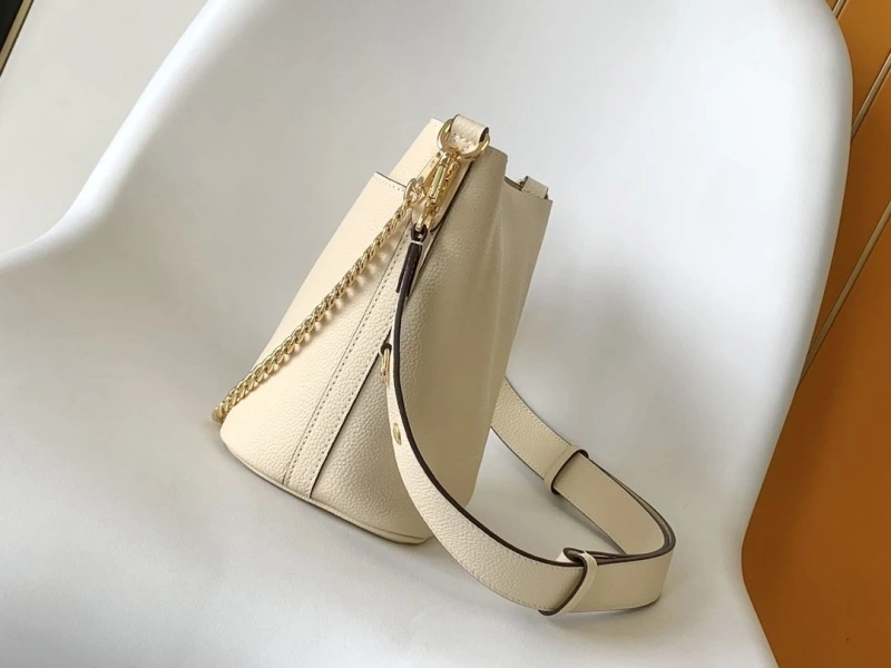 LV Bucket Bags 4194A-0688