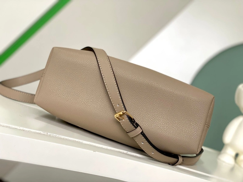 LV Bucket Bags 4194A-0937