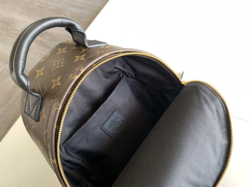 LV Backpacks 4194B-0138