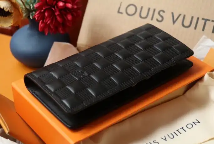 LV Wallets 4206A-2030