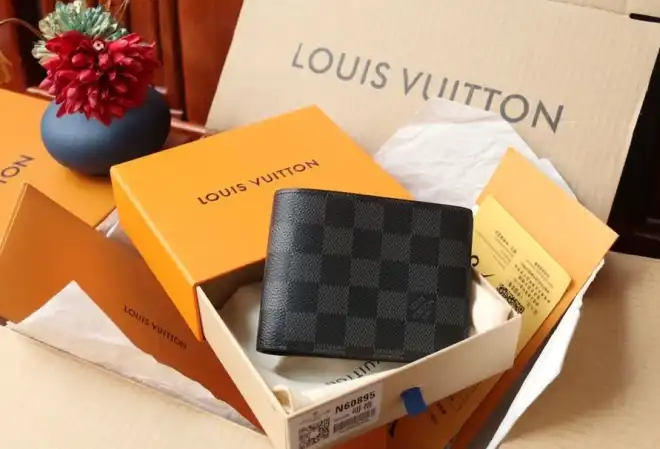 LV Wallets 4206A-2038