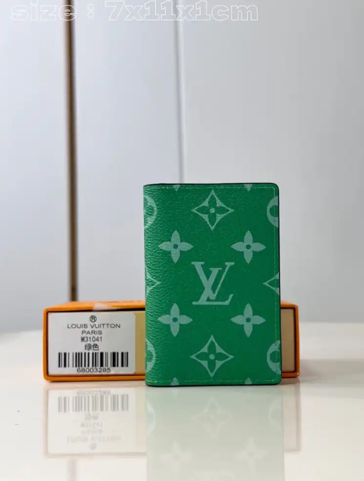 LV Wallets 4206A-2711