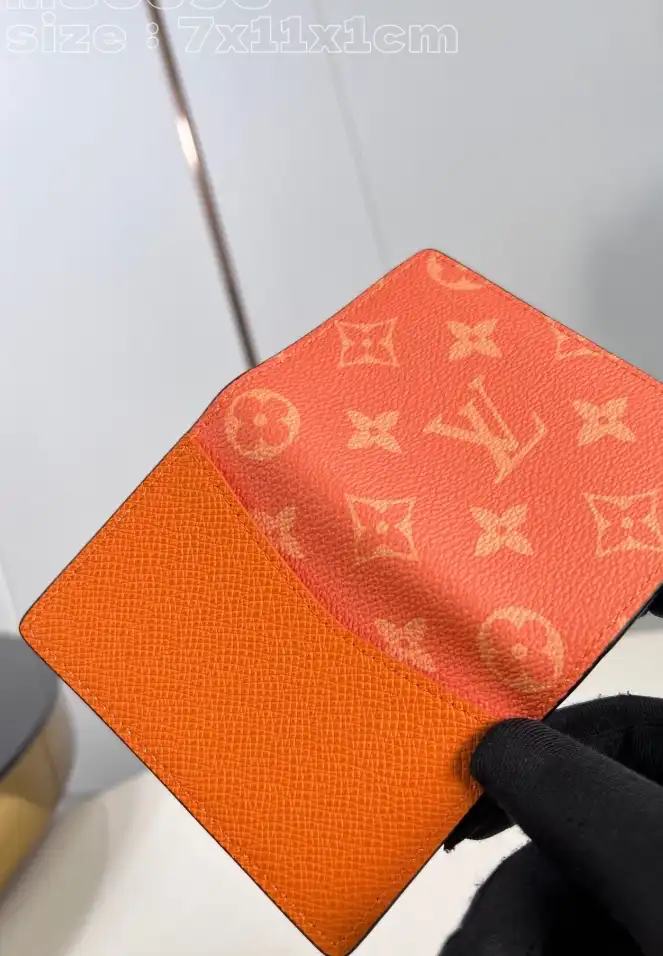 LV Wallets 4206A-3514