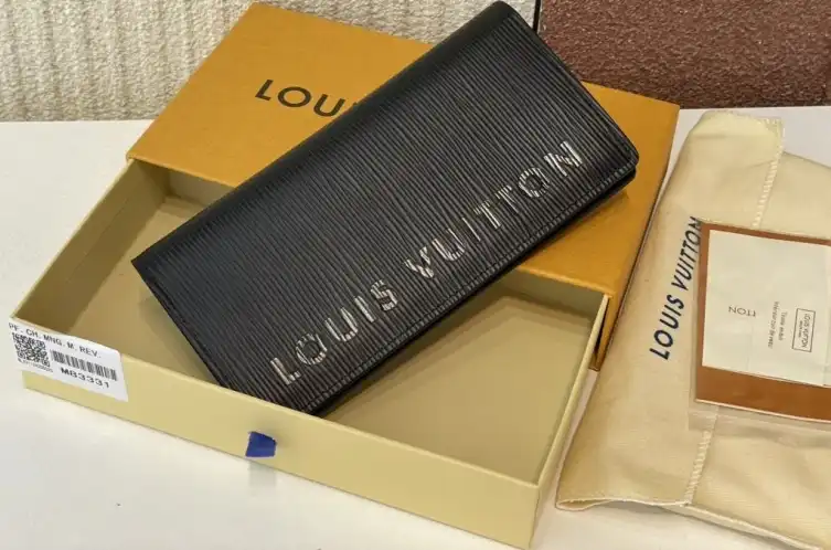 LV Wallets 4206A-4247