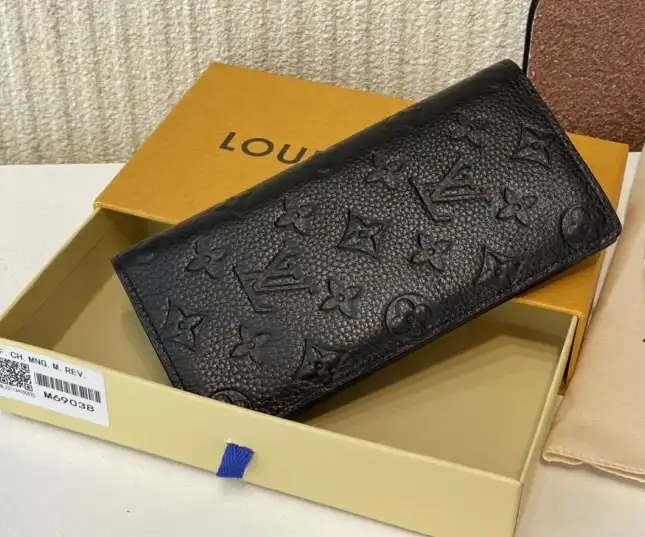 LV Wallets 4206A-4276