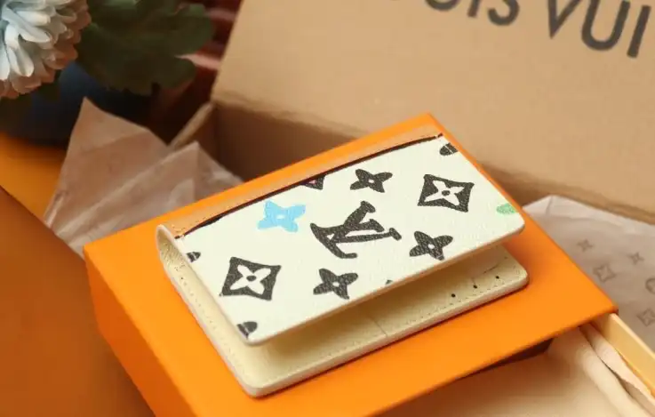 LV Wallets 4206A-4526