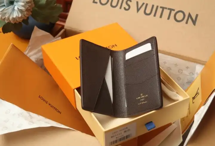 LV Wallets 4206A-4527