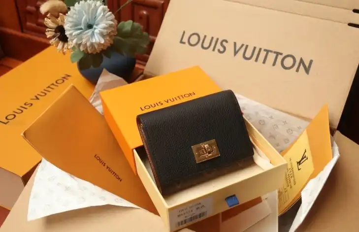 LV Wallets 4206A-4537
