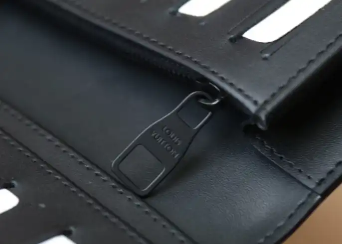 LV Wallets 4206A-4713