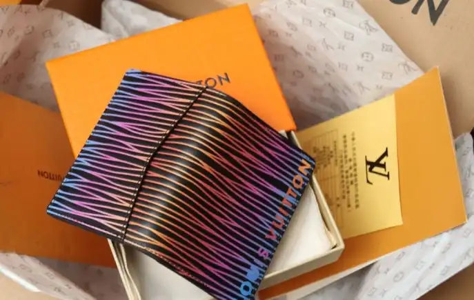 LV Wallets 4206A-4715