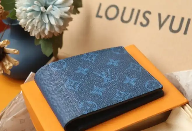 LV Wallets 4206A-4722