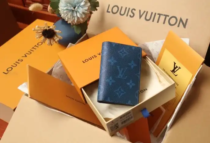 LV Wallets 4206A-4723
