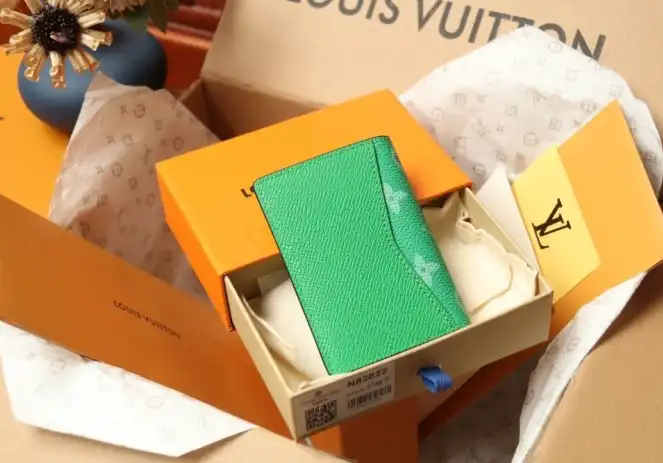 LV Wallets 4206A-4724