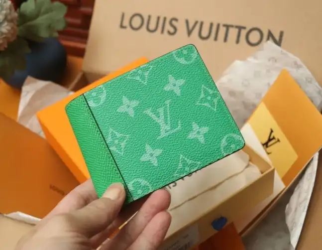 LV Wallets 4206A-4726