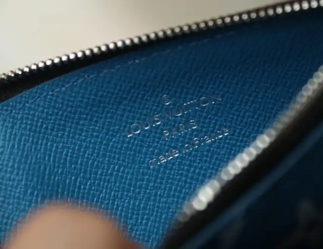 LV Wallets 4206A-4729