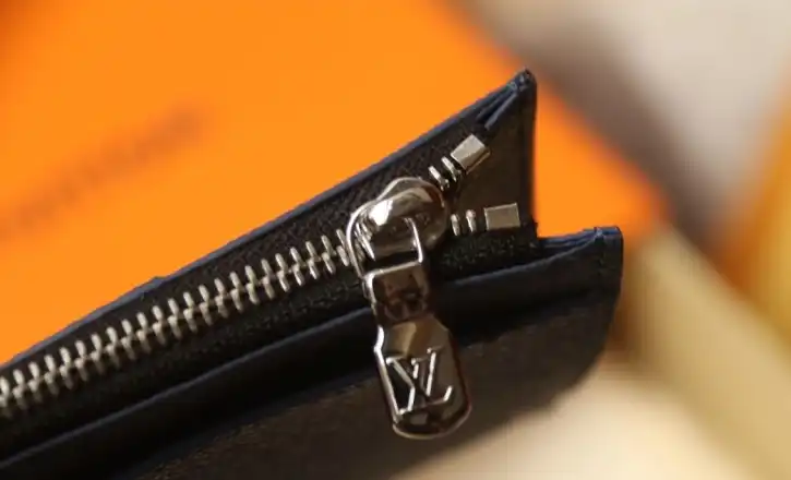 LV Wallets 4206A-4730