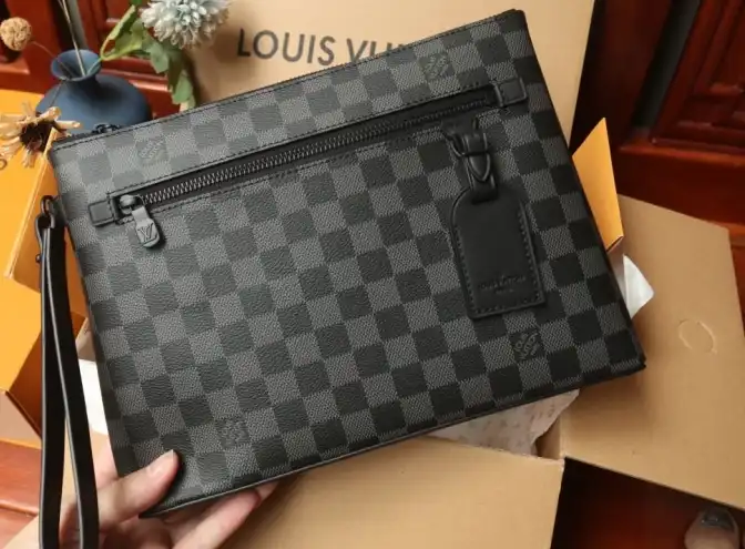 LV Wallets 4206A-4742