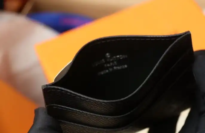 LV Wallets 4206A-6249