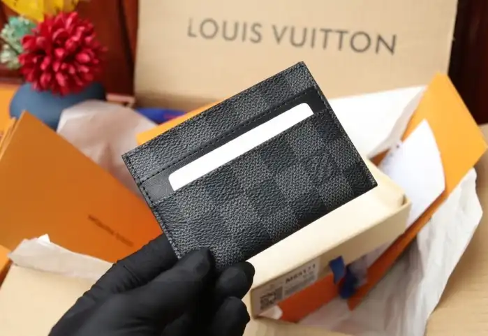 LV Wallets 4206A-6251