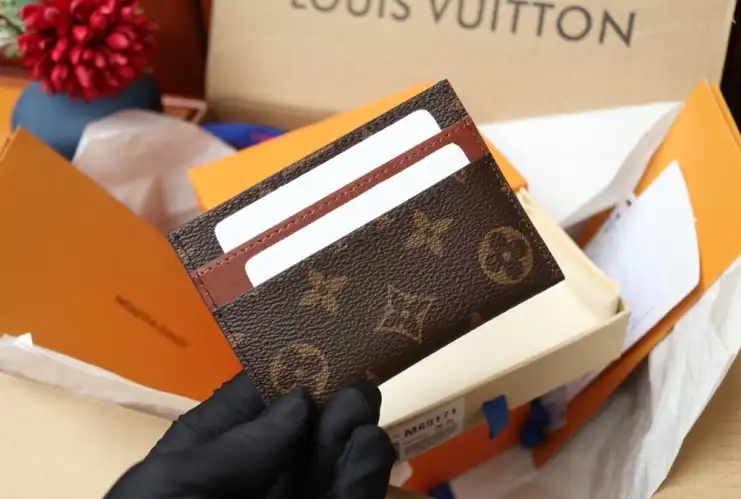 LV Wallets 4206A-6252