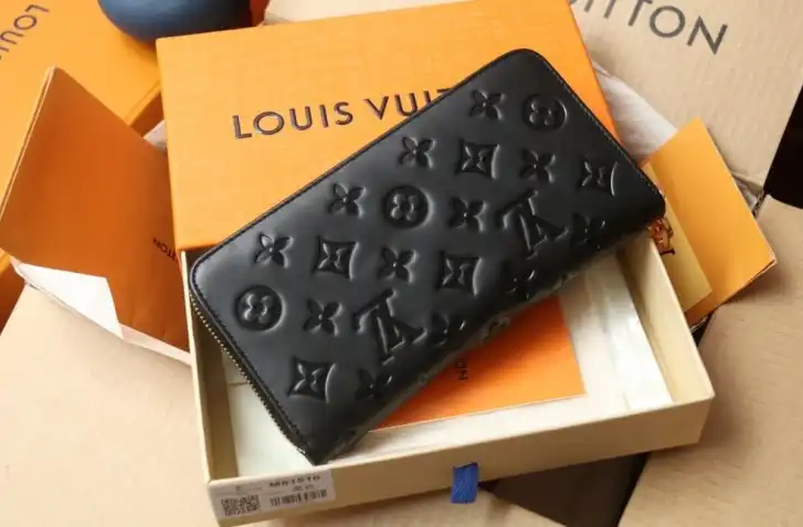 LV Wallets 4206A-6254