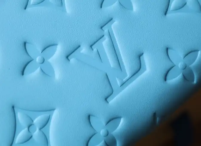 LV Wallets 4206A-6256