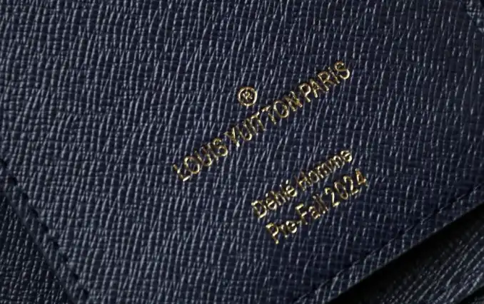 LV Wallets 4206A-6257