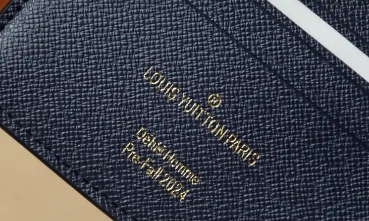 LV Wallets 4206A-6259