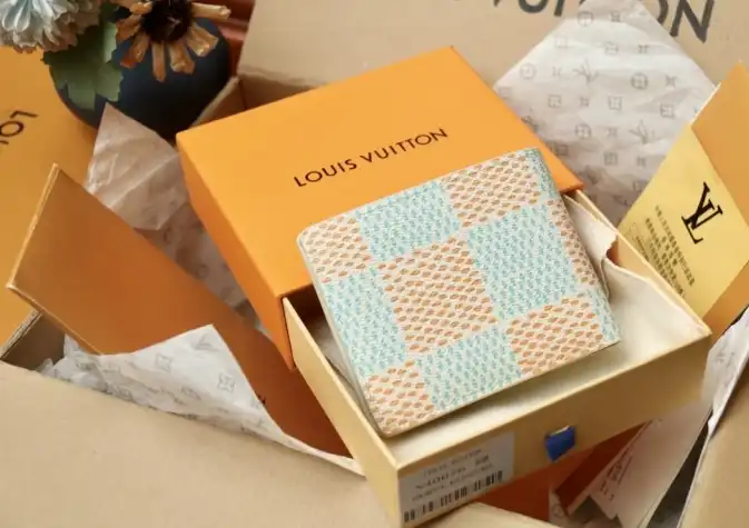 LV Wallets 4206A-6260