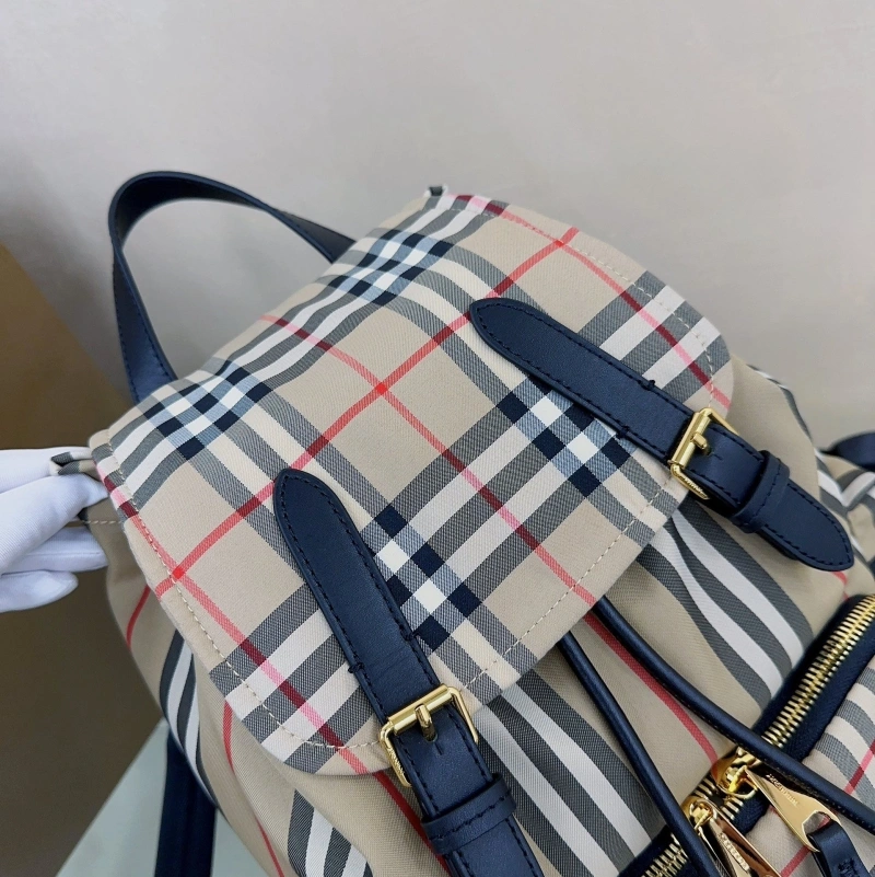 Bv*b*rry backpacks 4211d-0051